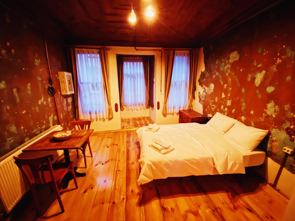 Your House In Balat อิสตันบูล ภายนอก รูปภาพ